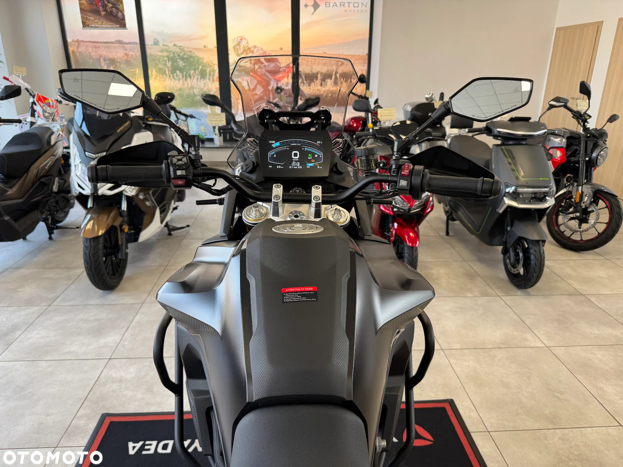 VOGE 900DSX - 5