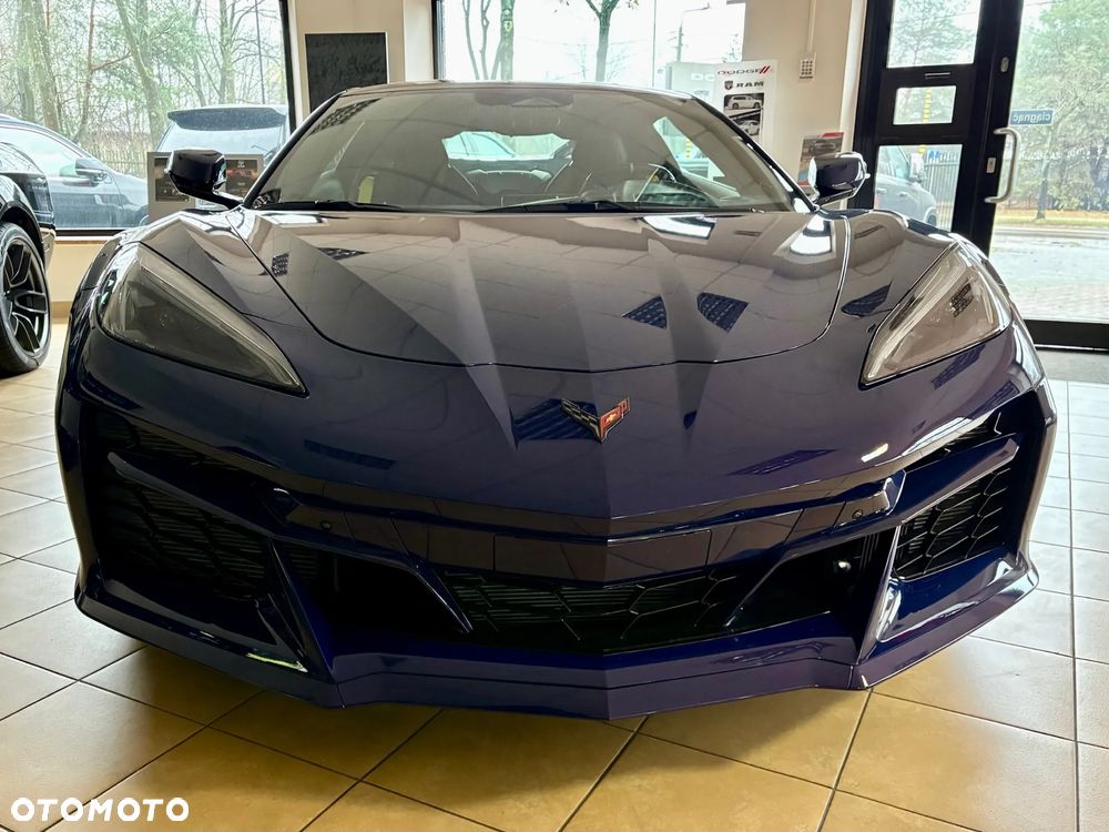 Chevrolet Corvette - 3