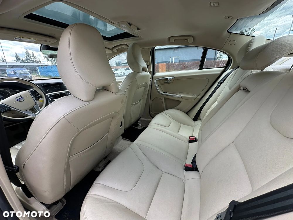 Volvo S60 - 24