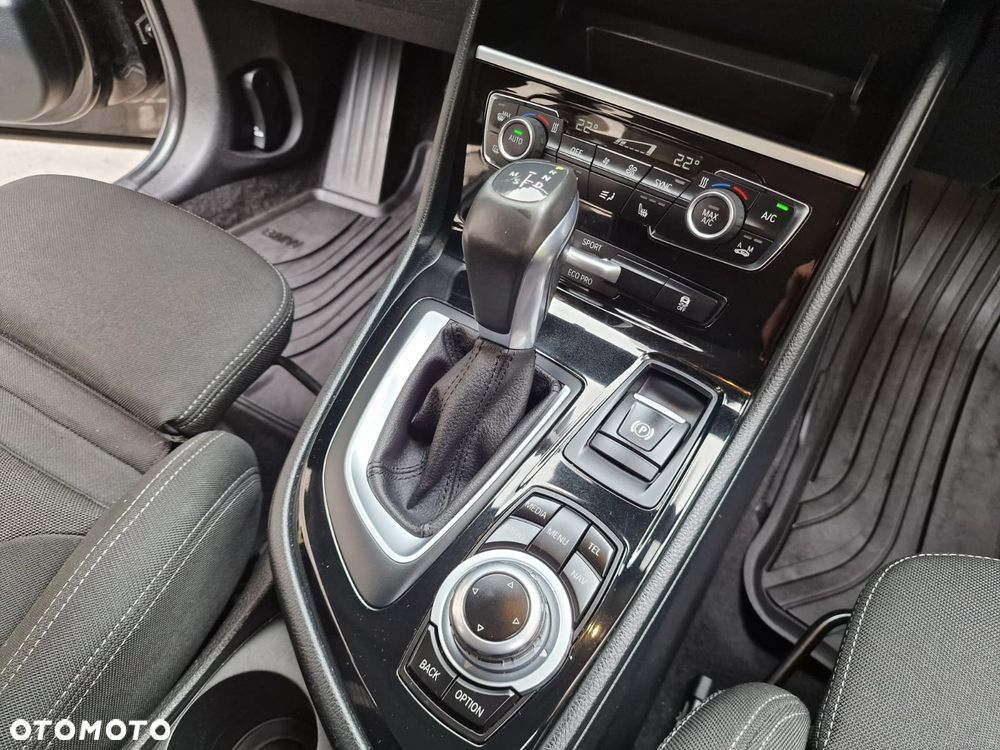BMW Seria 2 218d Sport-Aut Advantage - 9