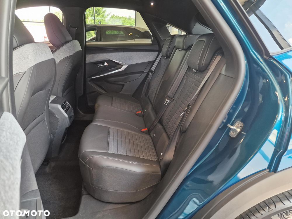 Peugeot 3008 1.2 PureTech mHEV Allure e-DCS6 - 10