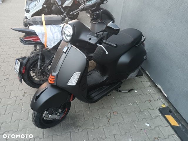 Vespa GTS - 4
