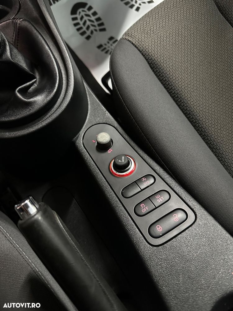 Seat Leon 1.6 TDI Reference - 12