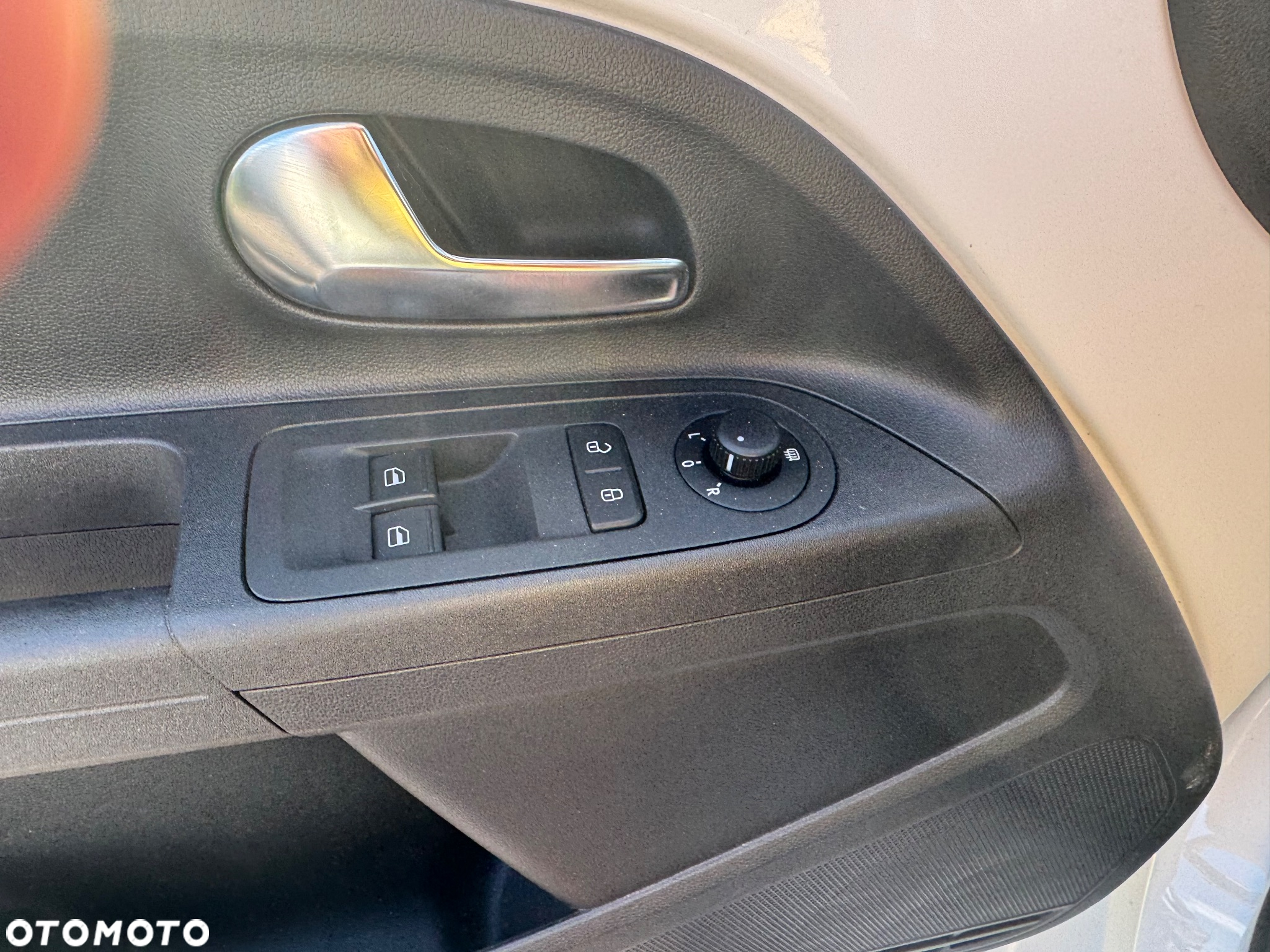 Volkswagen up! - 17