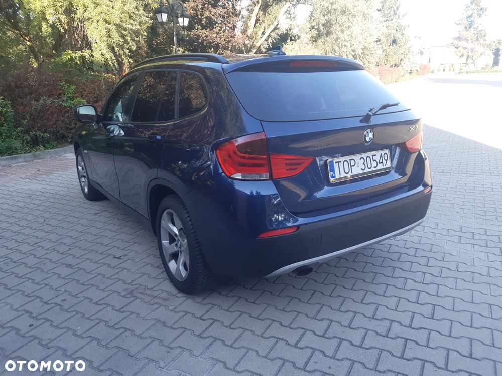 BMW X1 sDrive18i Sport Line - 40