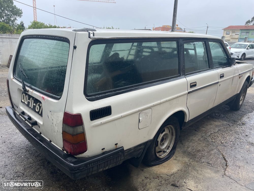 Volvo 240 - 1