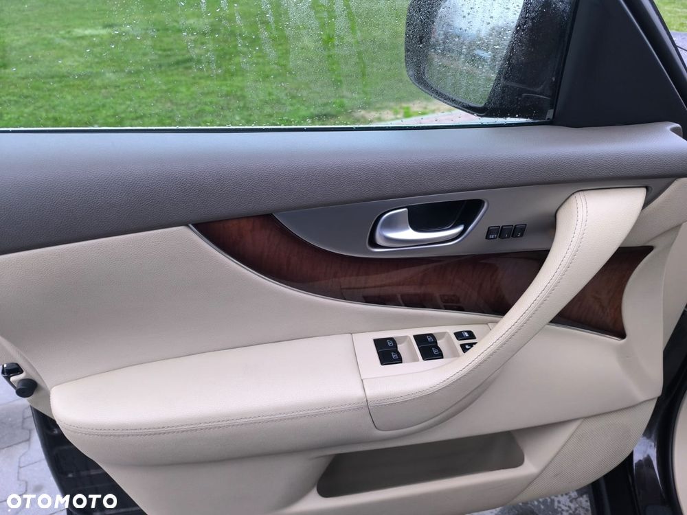 Infiniti FX FX30d S Premium - 13