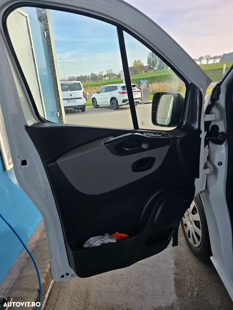 Renault Trafic - 13