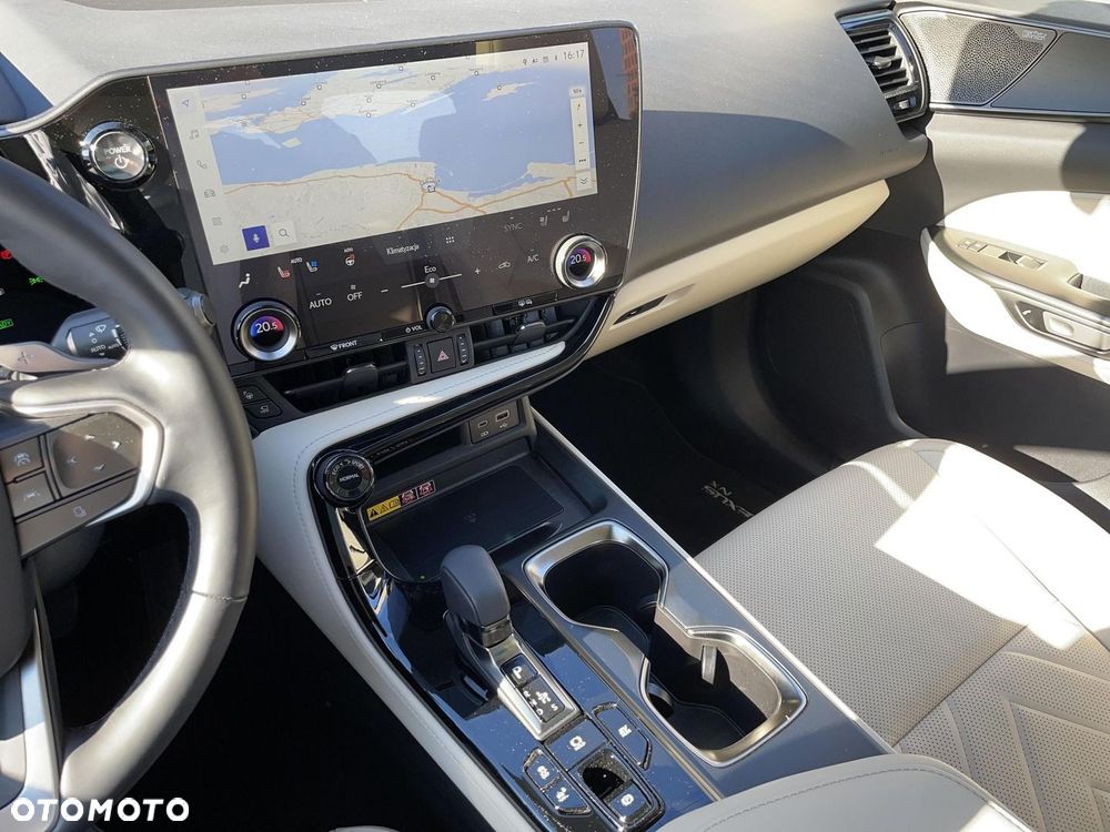 Lexus NX 350h Omotenashi AWD - 23