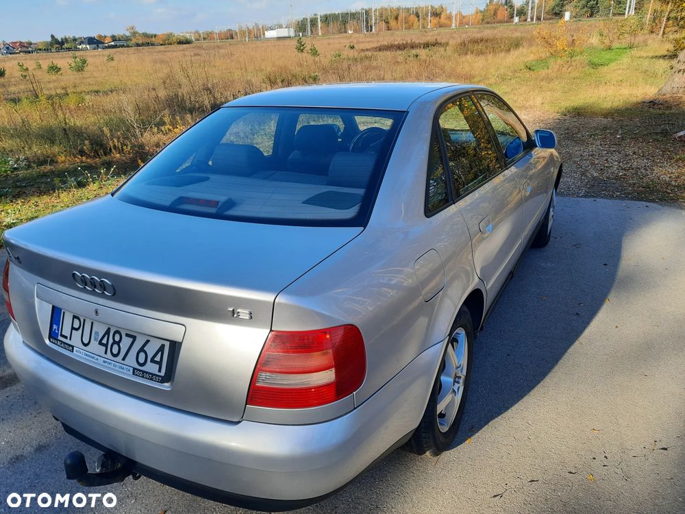 Audi A4 Limousine