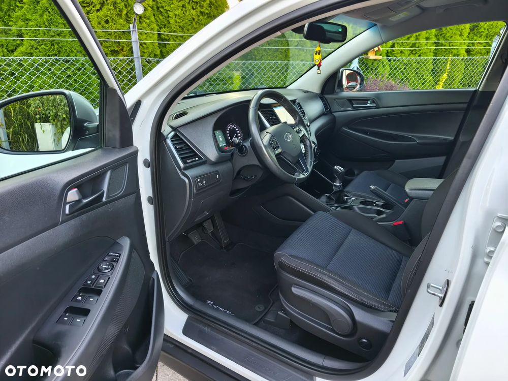 Hyundai Tucson 1.7 CRDI BlueDrive GO 2WD - 14