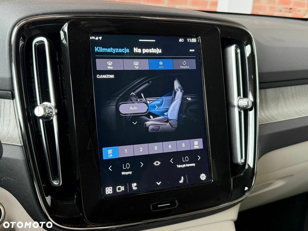 Volvo XC 40 B4 AWD Plus Bright - 26