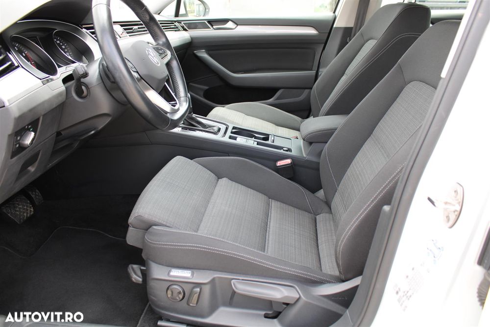 Volkswagen Passat 1.5 TSI ACT DSG Comfortline - 11