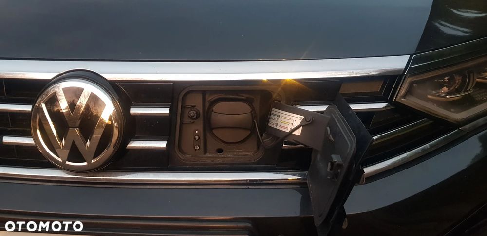 Volkswagen Passat - 33