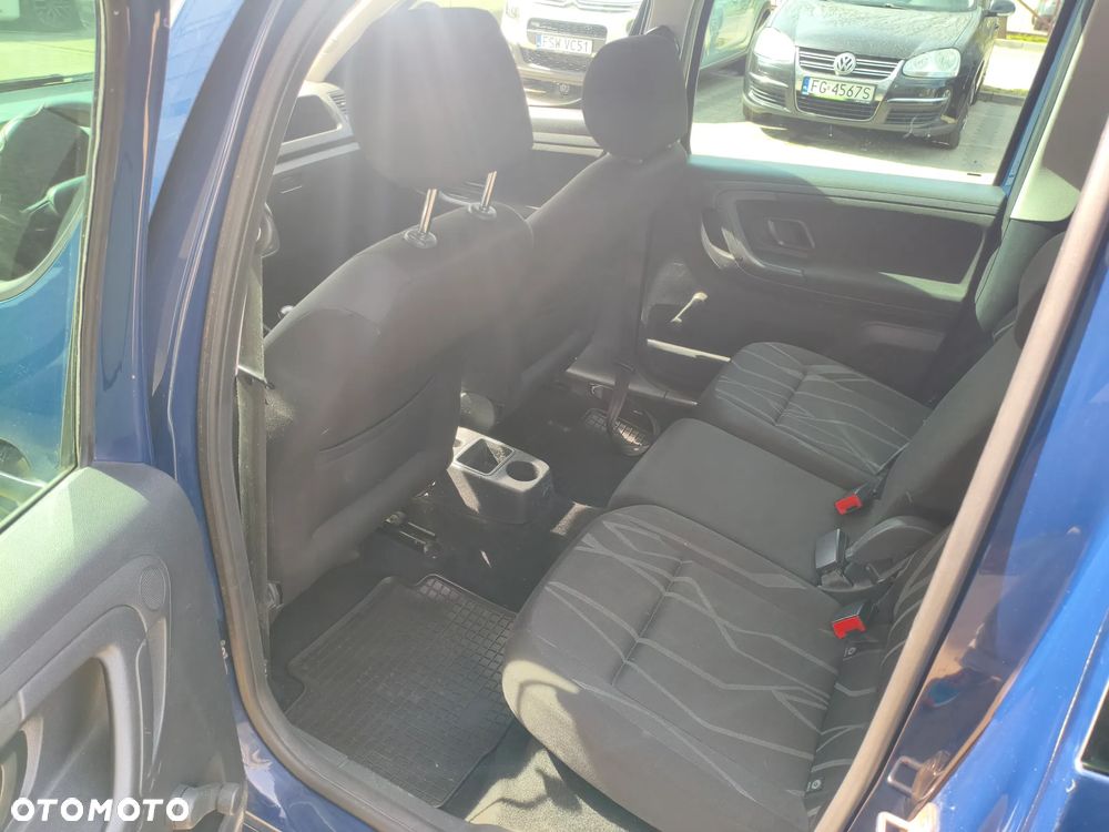 Skoda Roomster 1.4 MPI Fresh - 6