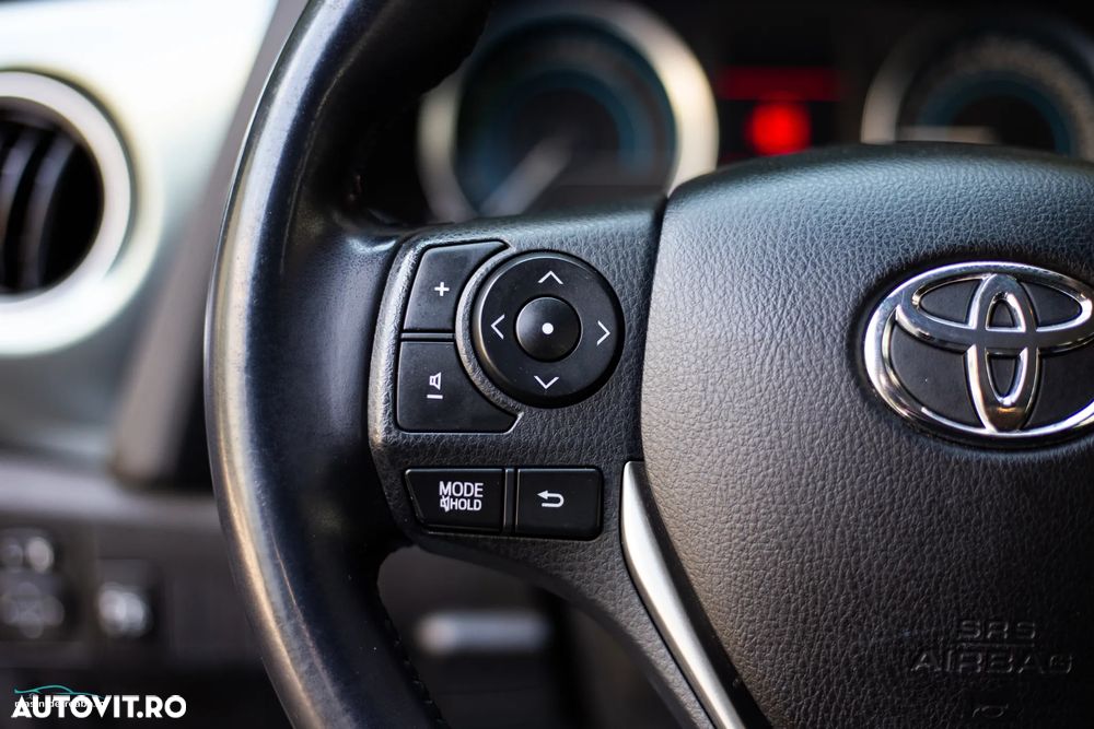 Toyota Auris - 15