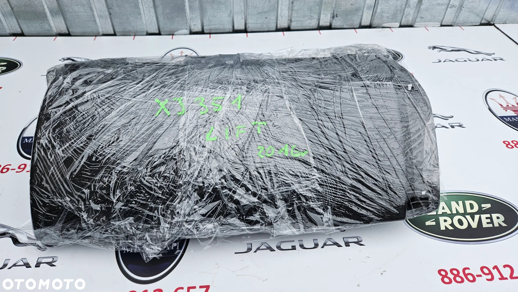 Jaguar XJ 351 LIFT 2015-2019 Schowek pasażera Kolor czarny - 12