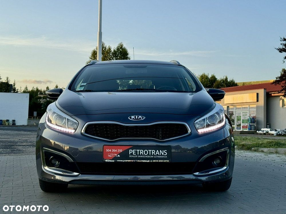 Kia Ceed 1.6 CRDi 136 ISG Platinum Edition - 3