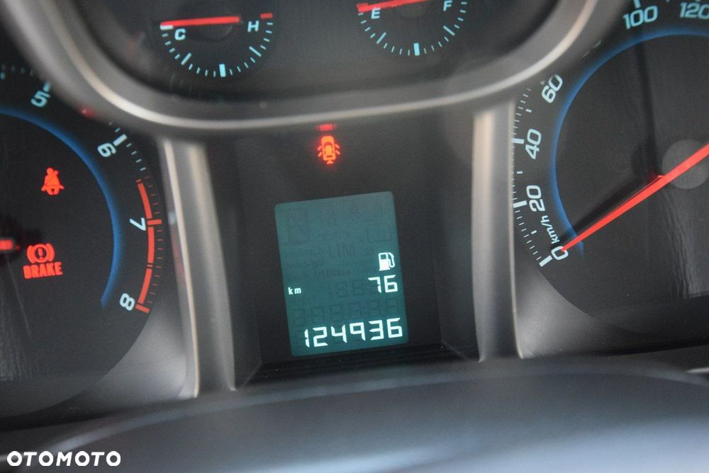 Chevrolet Orlando - 22