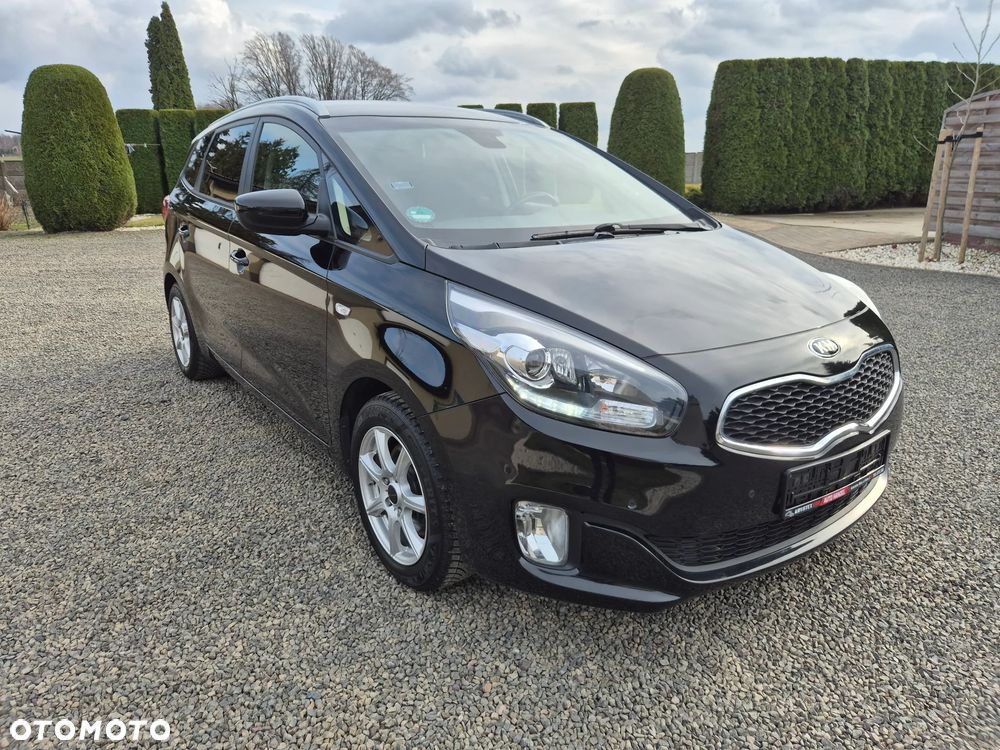 Kia Carens 1.7 CRDi 115 Dream Team Edition - 11