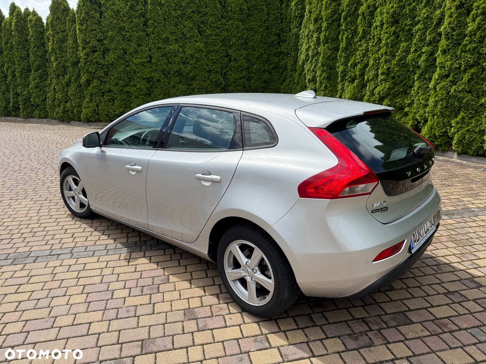 Volvo V40 - 8
