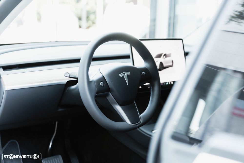Tesla Model Y Long Range Tração Integral - 13