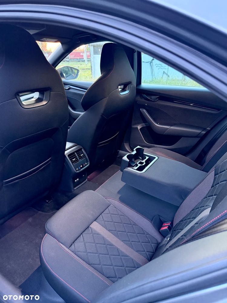 Skoda Octavia 2.0 TDI RS DSG - 15