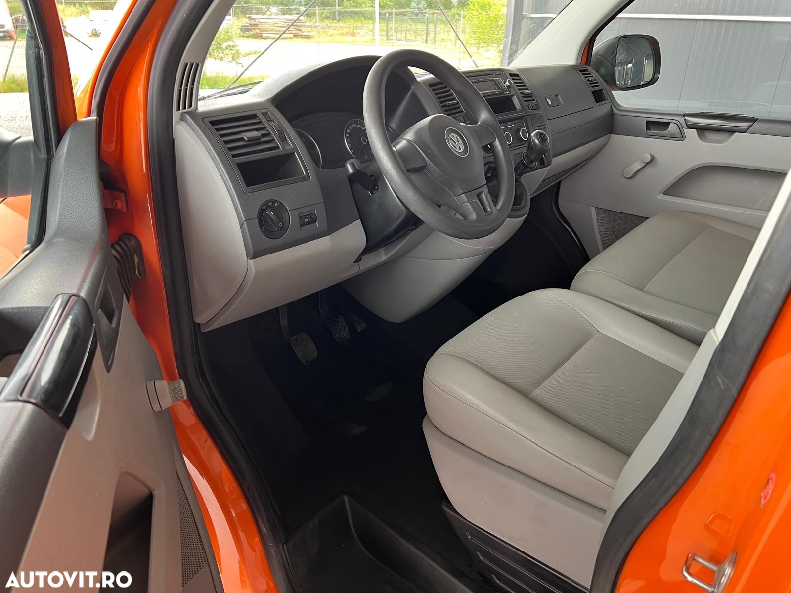 Volkswagen Transporter - 13