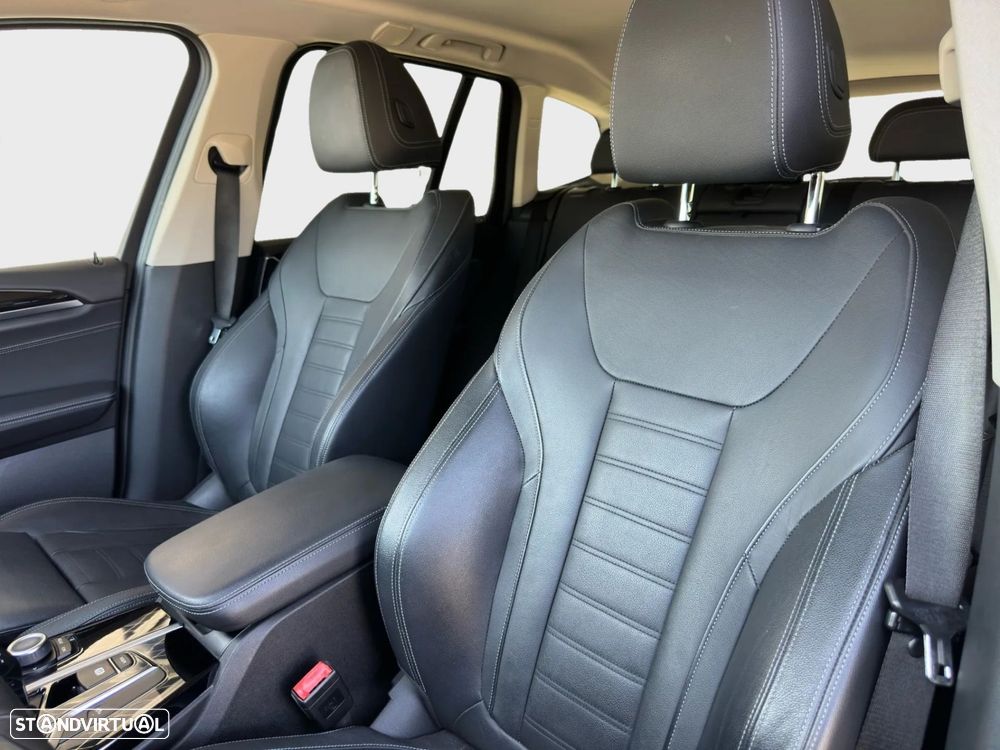 BMW X3 20 d xDrive xLine - 16