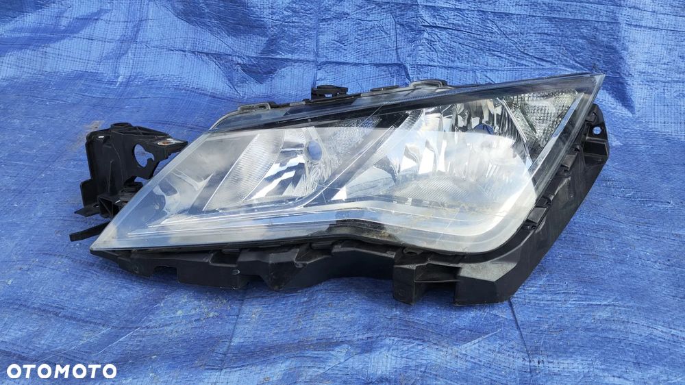 REFLEKTOR LAMPA LEWY PRZÓD ŚLIZG UCHWYT MOCOWANIE SEAT LEON III 3 PRZED LIFT 12-16r EUROPA - 1