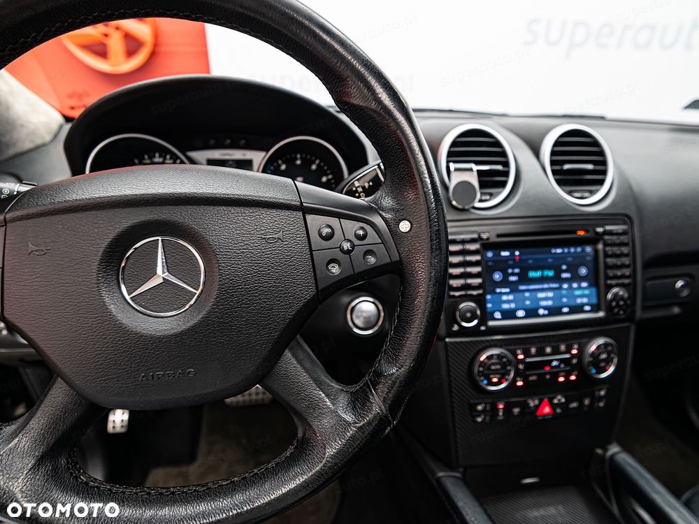 Mercedes-Benz ML - 19