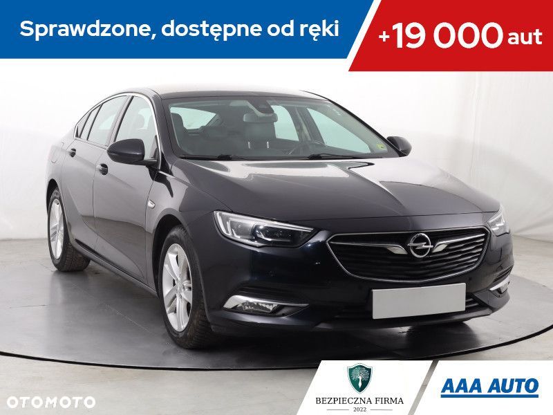 Opel Insignia - 1