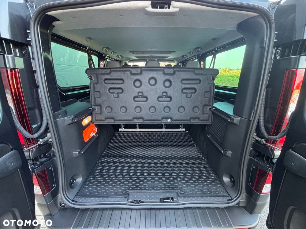 Renault Trafic - 25