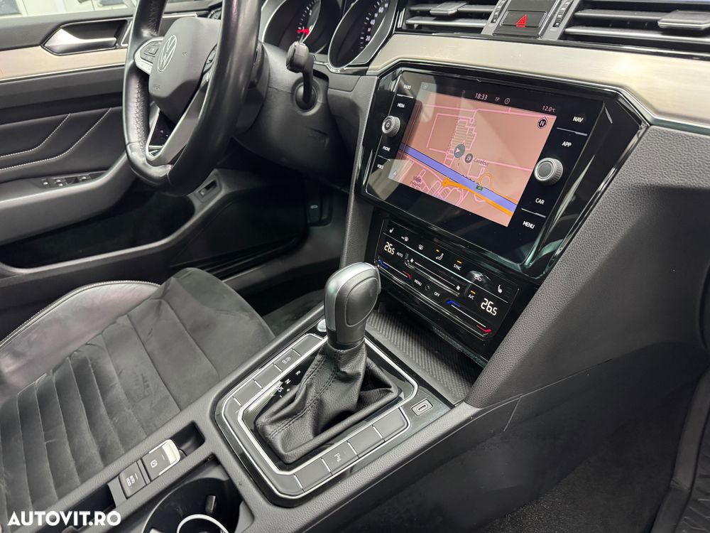 Volkswagen Passat 2.0 TDI DSG Highline - 10