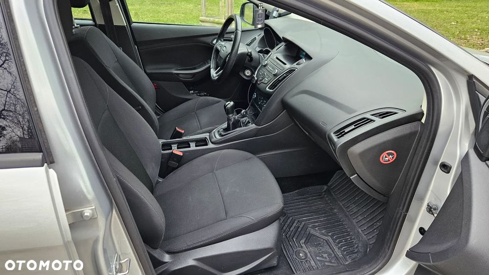 Ford Focus 1.6 SYNC Edition - 12