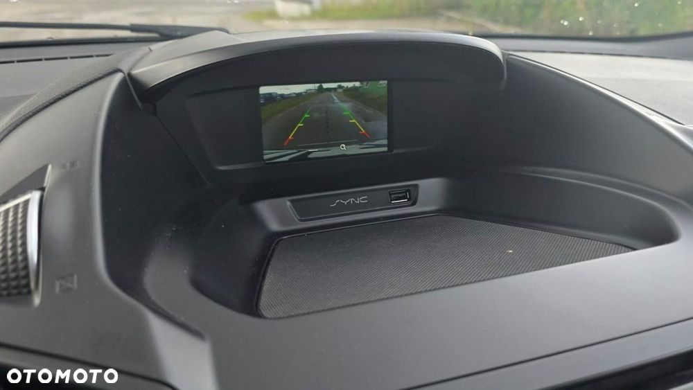 Ford Kuga - 17