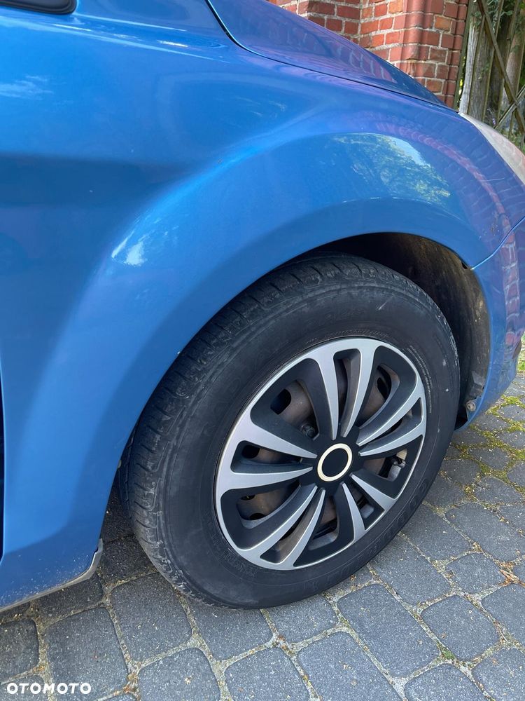 Ford Focus 1.6 Trend - 17