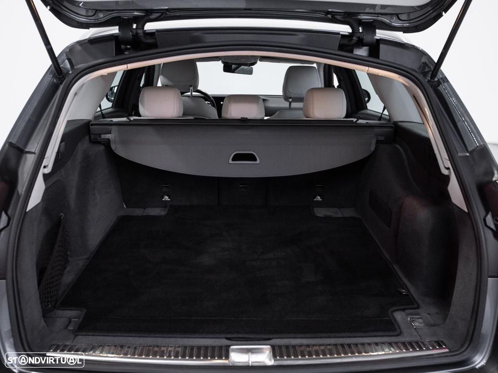 Mercedes-Benz E 220 d Avantgarde 4Matic All-Terrain - 13