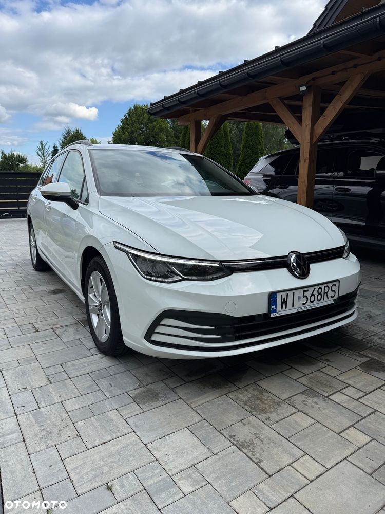 Volkswagen Golf 1.5 eTSI Life DSG - 1