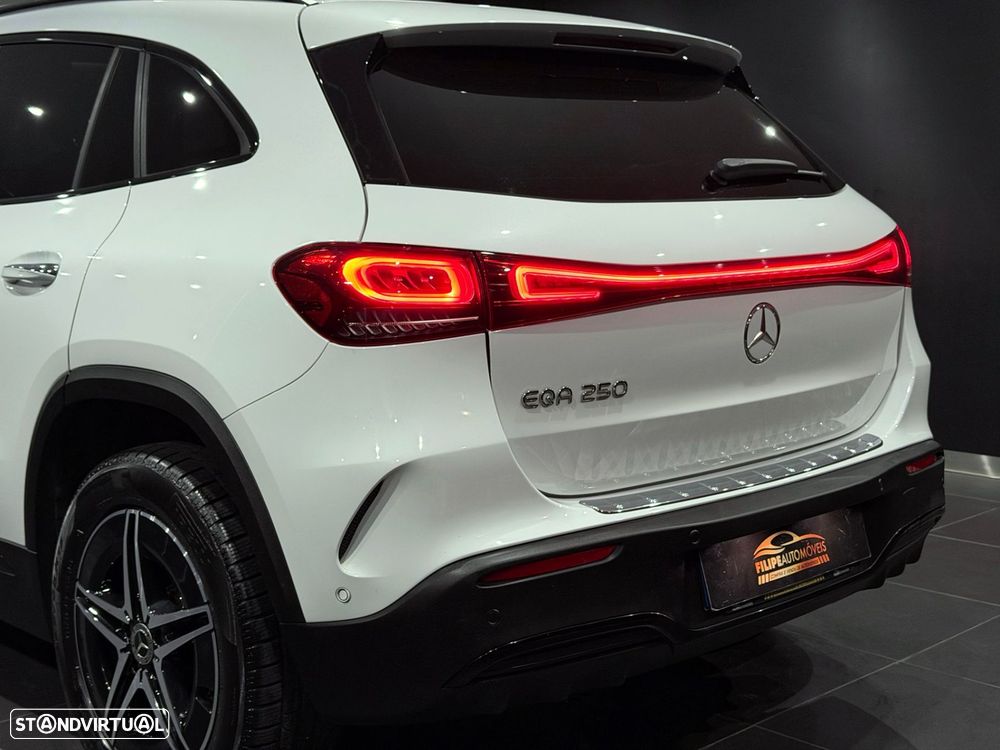 Mercedes-Benz EQA 250 AMG Line - 12