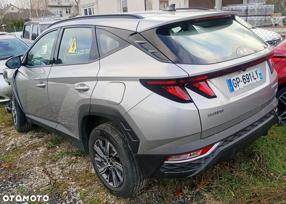 Hyundai Tucson - 4