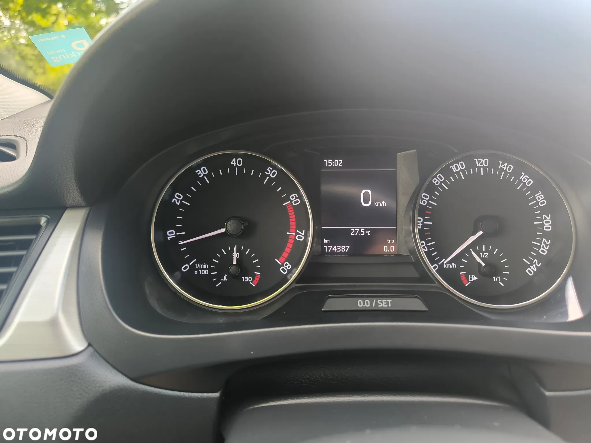 Skoda RAPID 1.2 TSI Ambition - 16