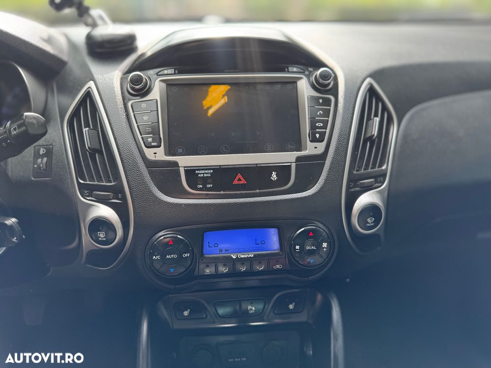 Hyundai ix35 2.0 CRDI 4WD Premium - 8