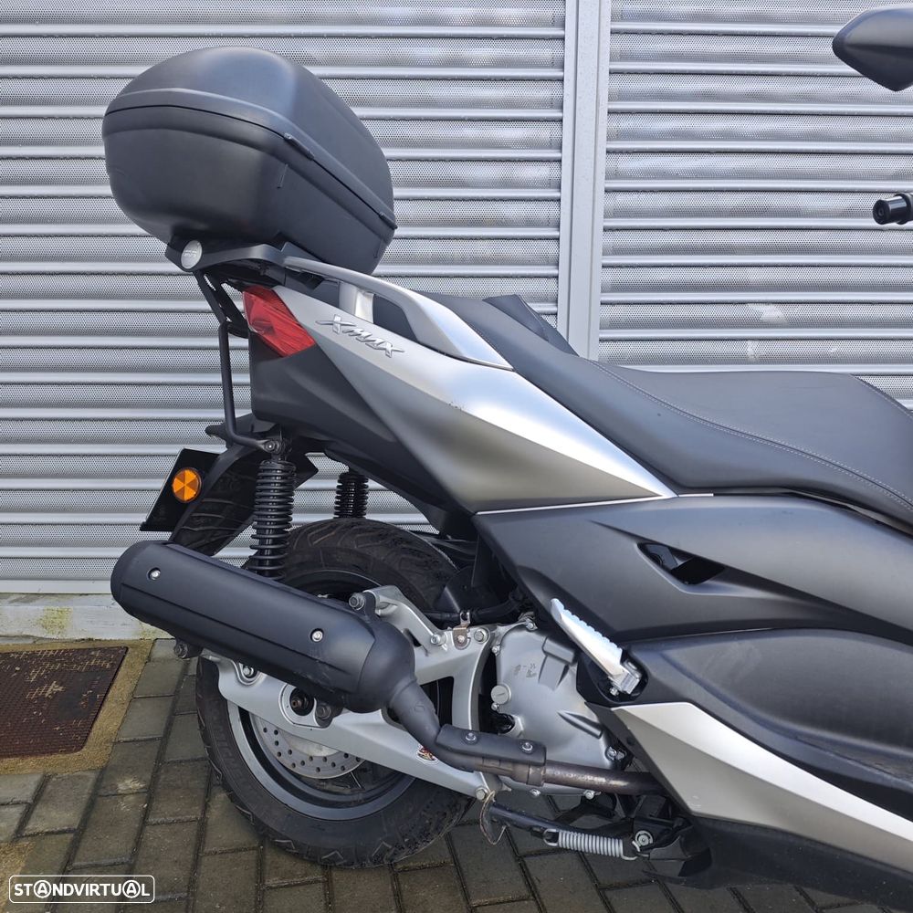 Yamaha X-Max 125 - 10