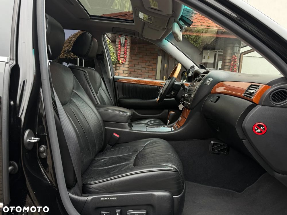 Lexus LS Prezydent - 10
