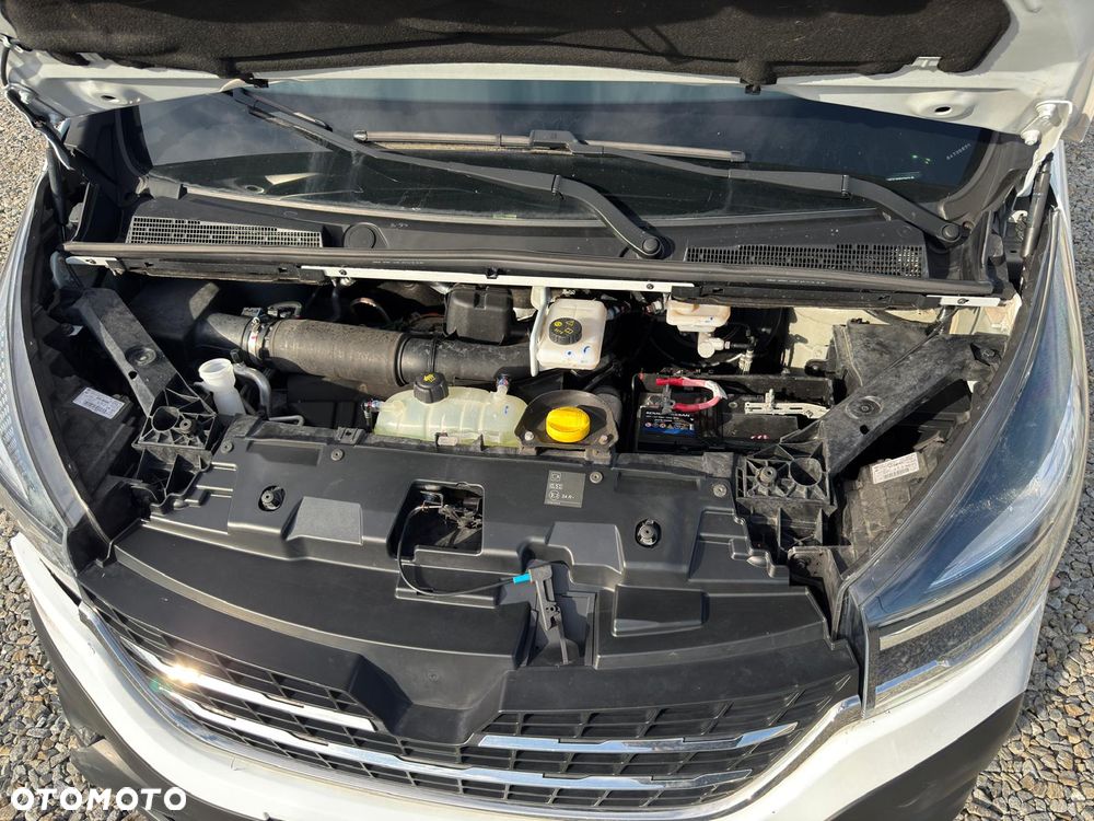 Renault Trafic - 18
