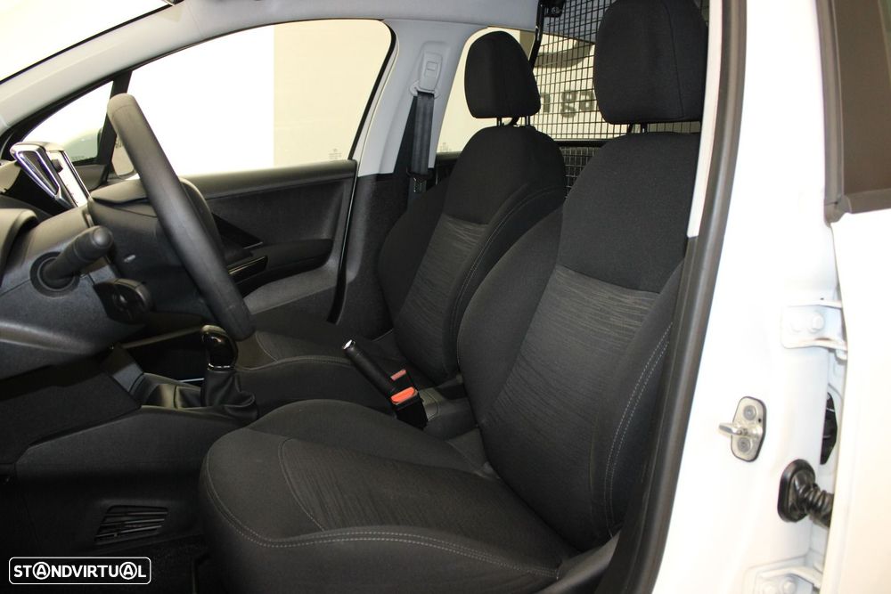Peugeot 208 1.5 BHDI VAN - 21