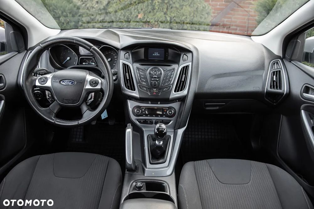 Ford Focus 1.6 TDCi DPF Champions Edition - 24