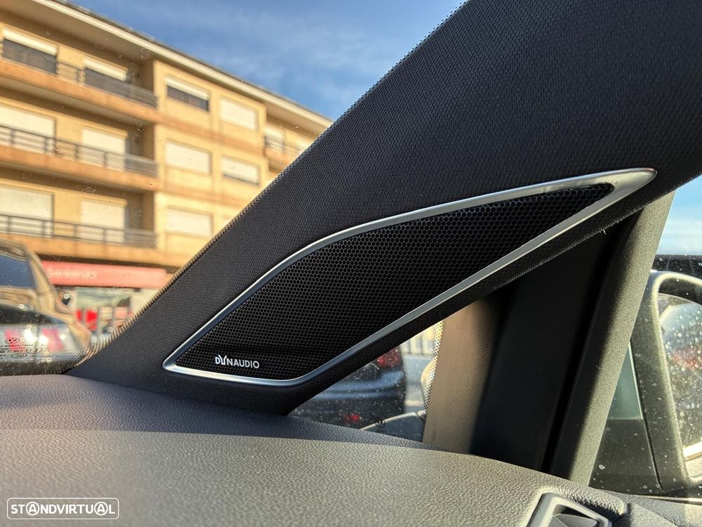 VW Golf 2.0 TSI R DSG - 21