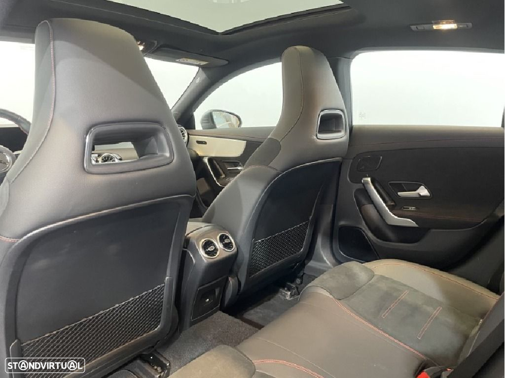 Mercedes-Benz CLA 180 d Shooting Brake AMG Line Aut. - 18